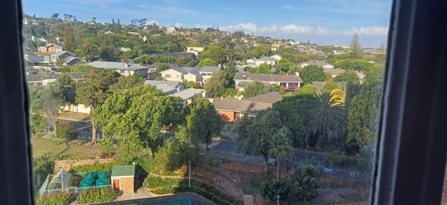 2 Bedroom Property for Sale in Loevenstein Western Cape